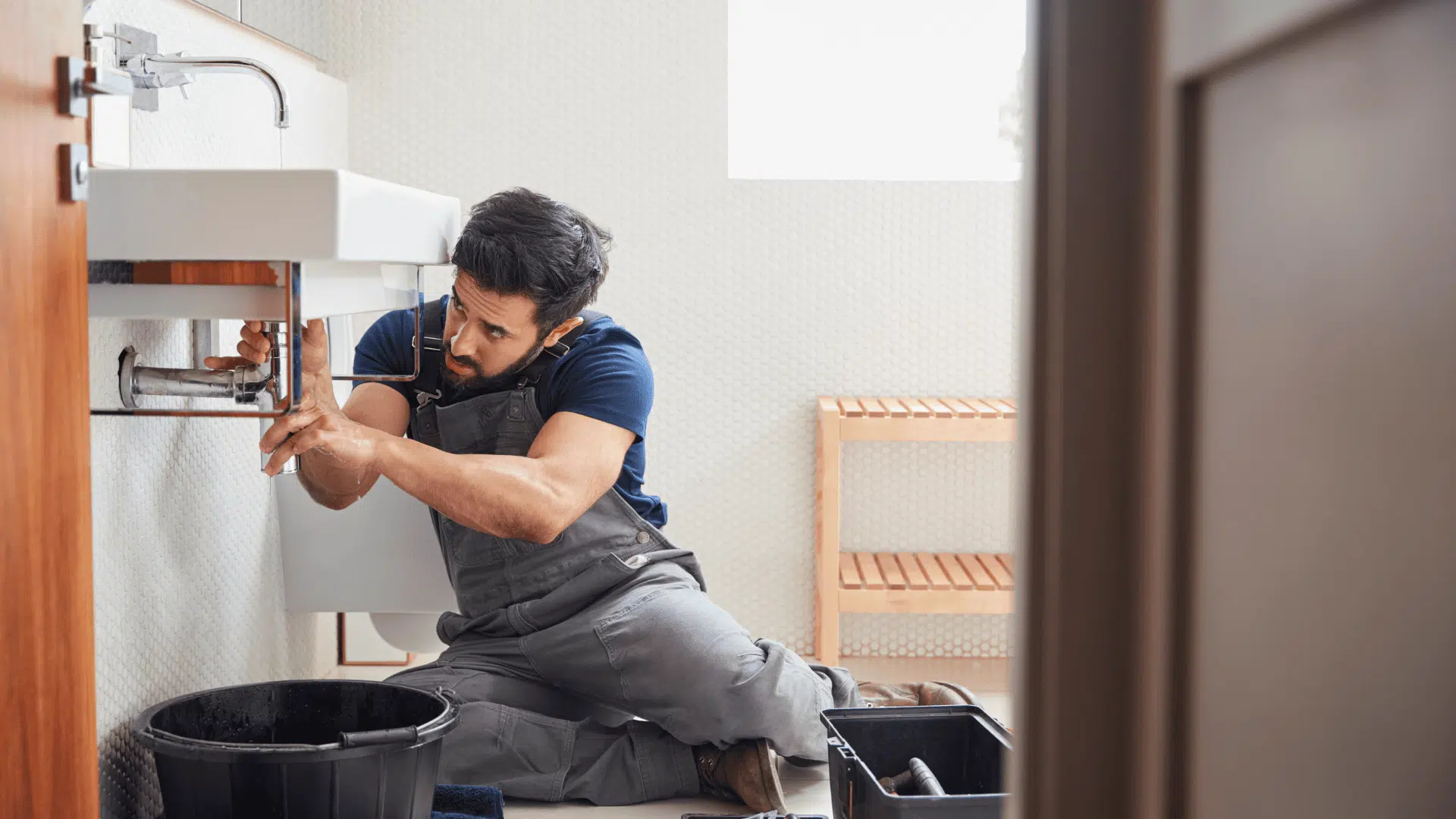 pipe leak repair technician